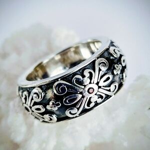 Vintage Silver Ring Signed, Size 8 925 Silver Ring